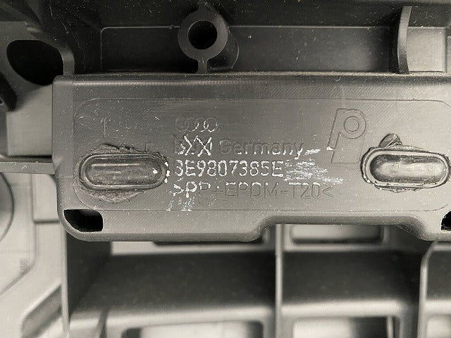 新品!A4(B7) 8E/2005-2008 純正 リア バンパー 8E9807385E/8E9 807 511 J 8E9807303AGRU サフ アウディ(146998)