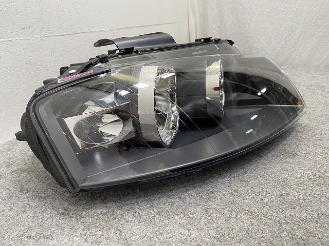 新品!A3 8P系/2004-2008 純正 右 ヘッドライト/ランプ ハロゲン 刻印07 8 P0 941 004L 8P0941004L アウディ(147001)