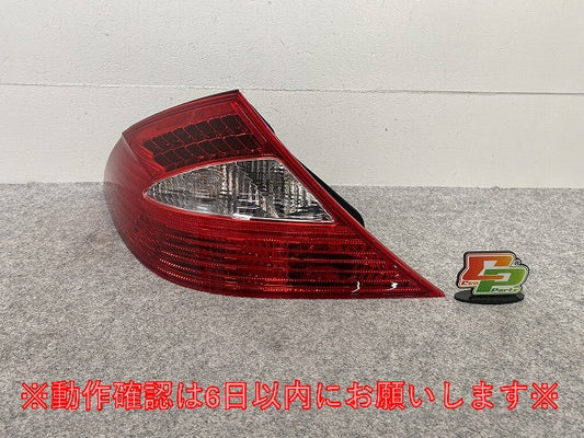 新品!CLSクラス W219/C219 社外 左 テールランプ/ライト/レンズ LED 427 001 メルセデスベンツ(147005)