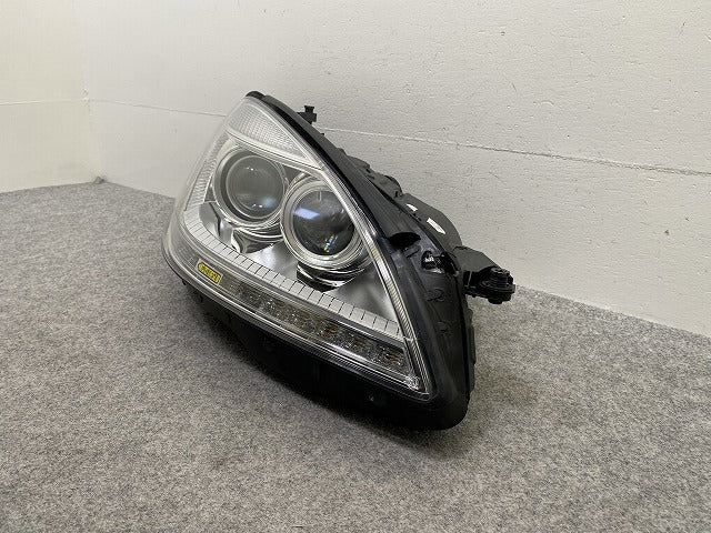 新品!Sクラス W221 純正 右 ヘッドライト/ランプ キセノン HID AFS付 A 221 820 64 39 A2218206439 メルセデスベンツ(147011)