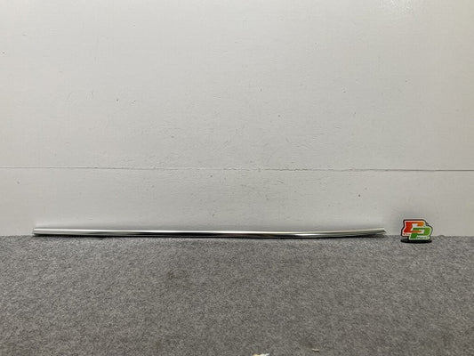 新品!X1 E84 純正 左  リア ドア ベルトモール 2900879 51352990879 メッキ BMW(147021)