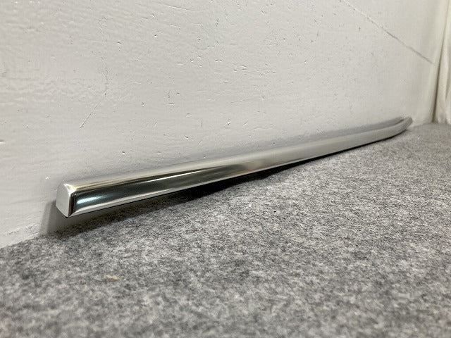 新品!X1 E84 純正 左 リア ドア ベルトモール 51352990879 メッキ BMW(147022)