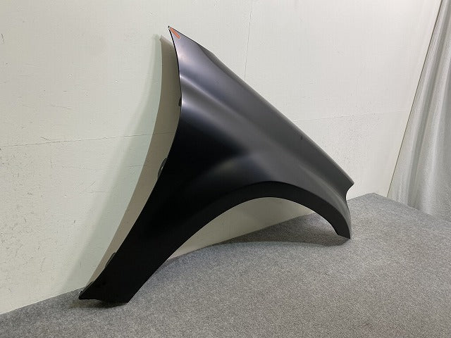 新品!GLクラス X164 純正 右 フロント フェンダー 未塗装 メルセデスベンツ(147029)