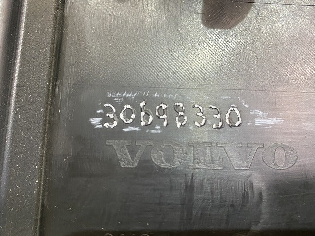 新品!XC90 純正 フロント バンパー ブラケット 30698330 V30698330 未塗装 ボルボ(147057)