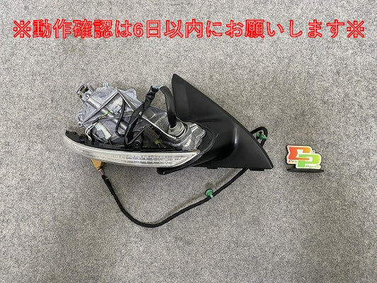 新品!トゥアレグ 7L系 純正 右 ドアミラー 8線 ウィンカー ランプのみ 020932 7L6857508GQ9B9 素地 フォルクスワーゲン(147064)