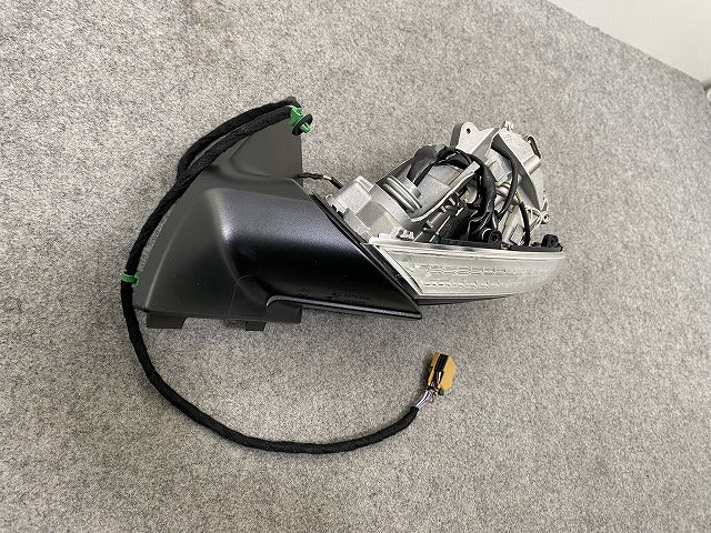 新品!トゥアレグ 7L系 純正 左 ドアミラー 8線 ウィンカー ランプのみ 020932 7L6857508GQ9B9 素地 フォルクスワーゲン(147068)