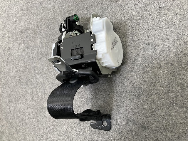 新品!ミニ クラブマン(F54) 純正 右  リア シートベルト 72117364762 ブラック MINI(147076)