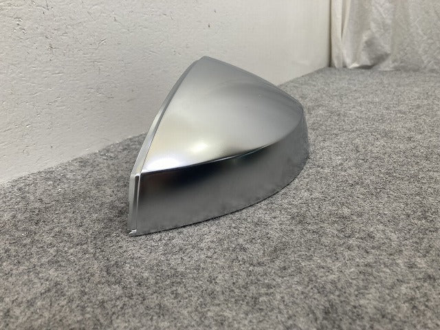新品!A3 8V系 純正 右ドアミラー カバー 8V0.857.528.A/C 8V0857528A3Q7 メッキ アウディ(147078)