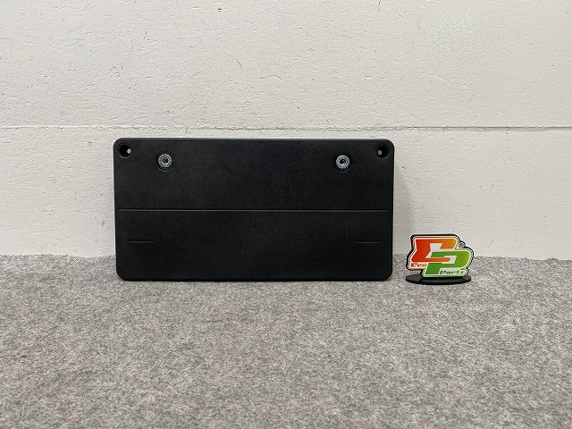 新品!Eクラス W211 純正  フロント ライセンスベース A 211 885 03 81 A2118850381 素地 メルセデスベンツ(147084)