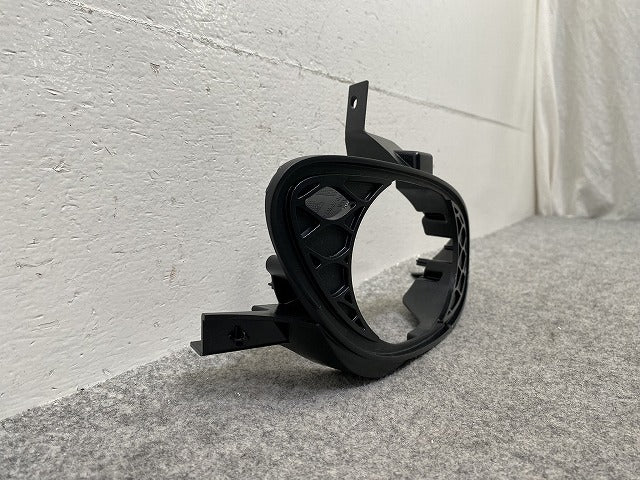 新品!CLSクラス W219/C219 純正 右 フロント フォグカバー A 219 885 10 23 A2198851023 未塗装 メルセデスベンツ(147095)