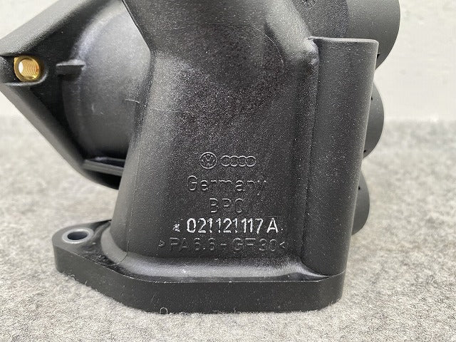 新品!Vクラス W638 純正  サーモスタット ハウジング 021121117A A0002030061 未塗装 メルセデスベンツ(147104)