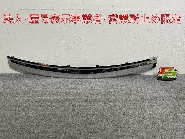 新品!トゥアレグ 7L系/2003-2010 純正 リア バンパー メッキモール 7L6 807 787 7L68077878Z8 メッキ フォルクスワーゲン(147106)