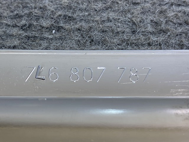 新品!トゥアレグ 7L系/2003-2010 純正 リア バンパー メッキモール 7L6 807 787 7L68077878Z8 メッキ フォルクスワーゲン(147106)