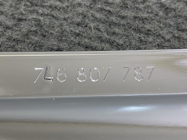 新品!トゥアレグ 7L系/2003-2010 純正 リア バンパー メッキモール 7L6 807 787 7L68077878Z8 メッキ フォルクスワーゲン(147107)