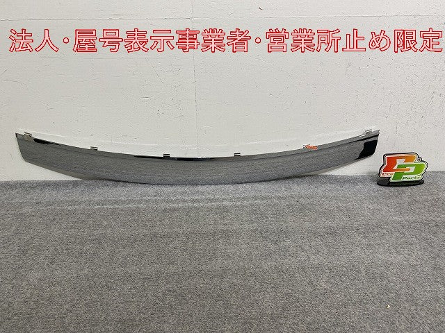 新品!トゥアレグ 7L系/2003-2010 純正 リア バンパー メッキモール 7L6 807 787 7L68077878Z8 メッキ フォルクスワーゲン(147108)