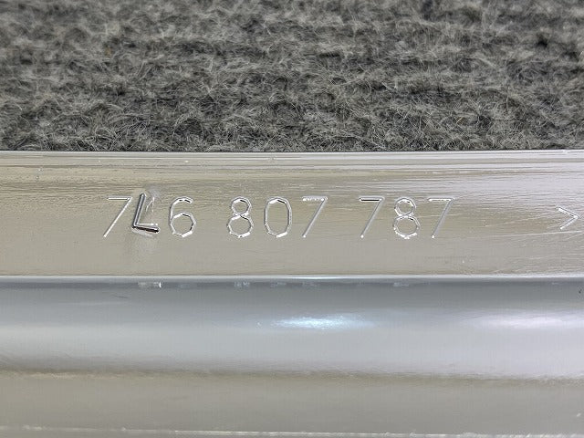 新品!トゥアレグ 7L系/2003-2010 純正 リア バンパー メッキモール 7L6 807 787 7L68077878Z8 メッキ フォルクスワーゲン(147108)