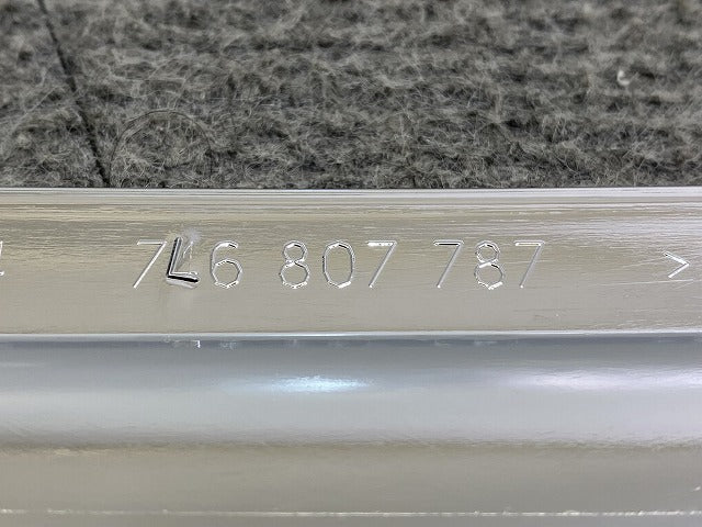 新品!トゥアレグ 7L系/2003-2010 純正 リア バンパー メッキモール 7L6 807 787 7L68077878Z8 メッキ フォルクスワーゲン(147112)