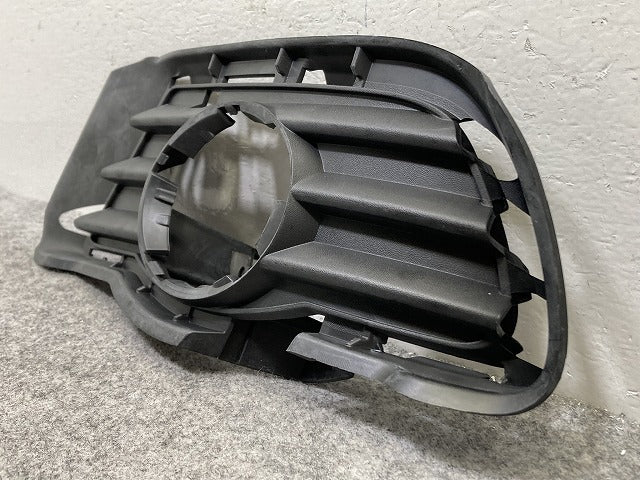 新品!Cクラス W204 純正 左 フロント フォグカバー A 204 885 01 23 A2048850123 未塗装 メルセデスベンツ(147123)