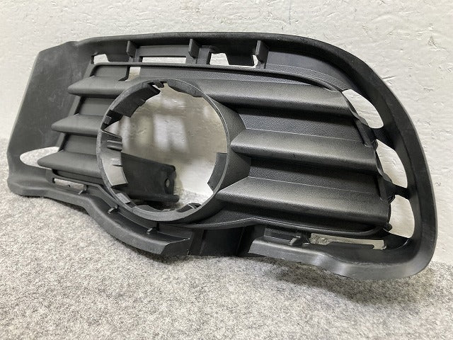 新品!Cクラス W204 純正 左 フロント フォグカバー A 204 885 01 23 A2048850123 未塗装 メルセデスベンツ(147127)