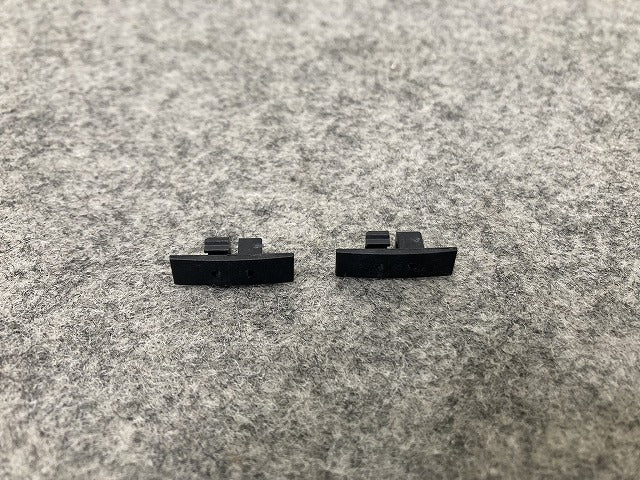 新品!Cクラス W203 純正 左 フロント フェンダー モール A20369047629999 サフ メルセデスベンツ(147170)