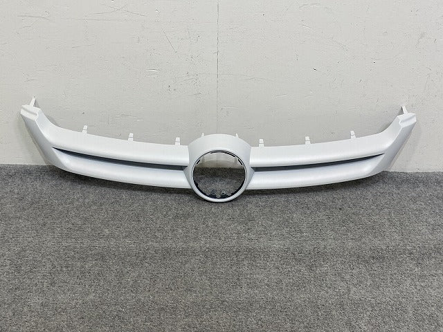 新品!ゴルフプラス 1K系 純正 フロント グリル/ラジエーターグリル 5M0.853.655 A 5M0853651AGRU サフ フォルクスワーゲン(147190)