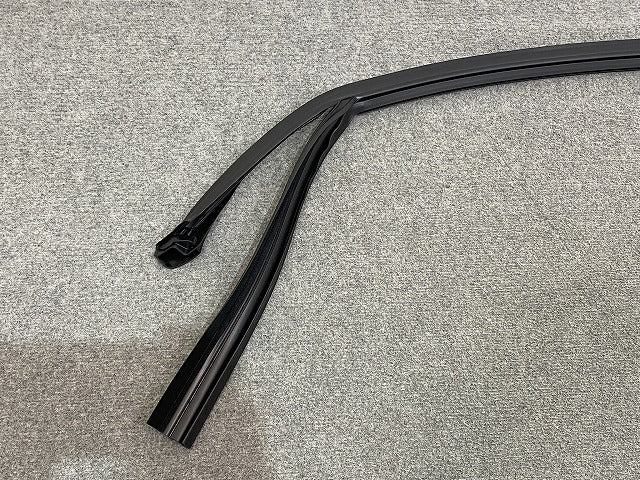 新品!3シリーズ E90 純正 左 ウィンドウ ガイド 51.21 7 060 241 51337060241 BMW(147224)