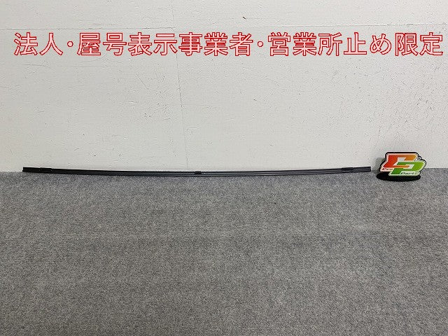 新品!850 S70/V70/V70 XC フロント ガラス 上部 トリム モールディング V9178160 ボルボ(147227)