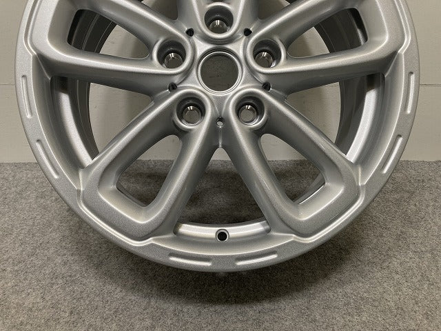 新品!ミニ クロスオーバー(F60) 純正 ホイール 1本のみ 17x7J/ET50/5穴 5H/PCD120/ハブ径72mm 36 10 9 811 730 36109811730 MINI(147235)