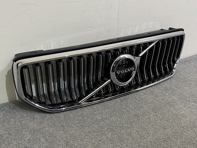 新品!XC40 XB系 純正 フロント グリル/ラジエーターグリル 31457344 V31457344 ブラック ソリッド ボルボ(147240)