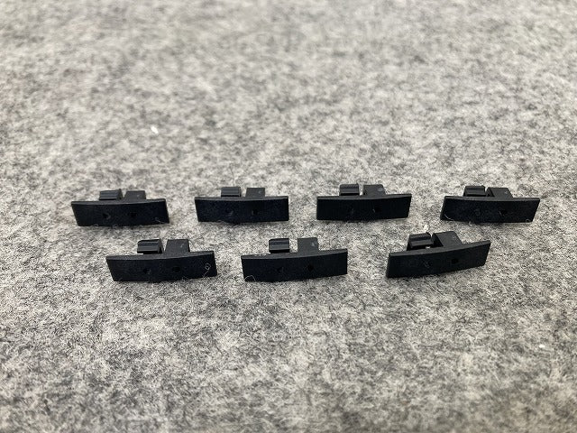 新品!Cクラス W203 純正 左 フロント ドア モール A 203 690 4962 A20369049629999 サフ メルセデスベンツ(147245)
