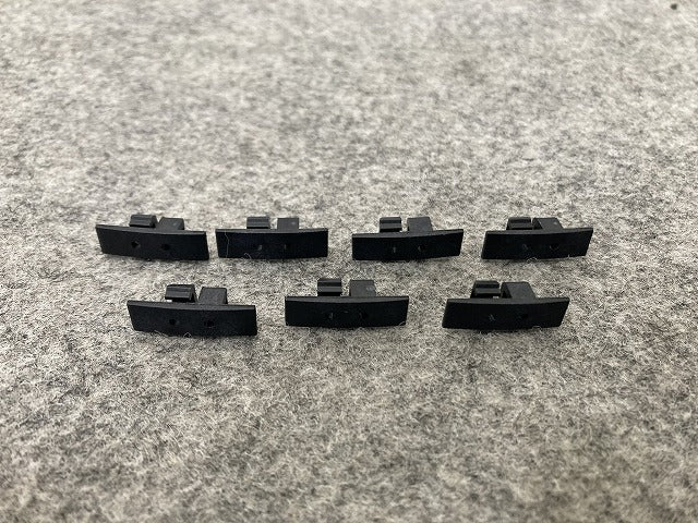 新品!Cクラス W203 純正 左 フロント ドア モール A 203 690 4962 A20369049629999 サフ メルセデスベンツ(147247)