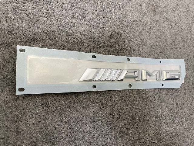新品!GLAクラス X156 純正 リア エンブレム/オーナメント A1568170014 メッキ メルセデスベンツ(147273)