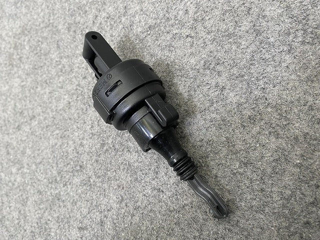 新品!Cクラス W202/W210 純正 フロント ドア ロック バキューム アクチュエータユニット 400139 A2028000575 メルセデスベンツ(147281)