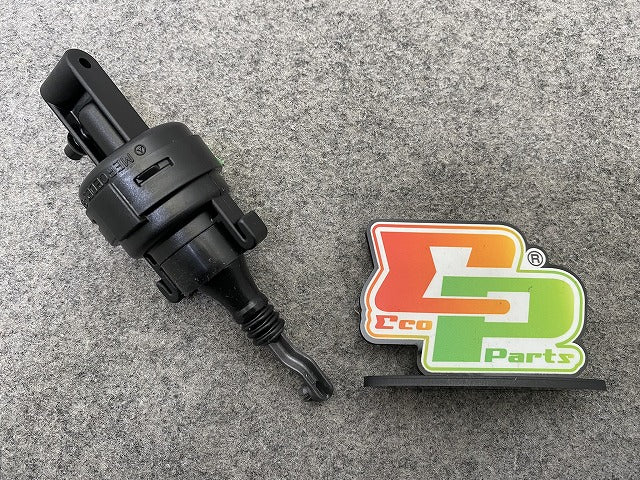 新品!Cクラス W202/W210 純正 フロント ドア ロック バキューム アクチュエータユニット 400139 A2028000575 メルセデスベンツ(147282)