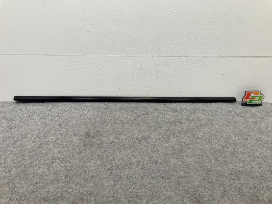 新品!5シリーズ E60/E61 純正 右 フロント ドア ベルトモール  51217207256 ブラック ソリッド BMW(147288)