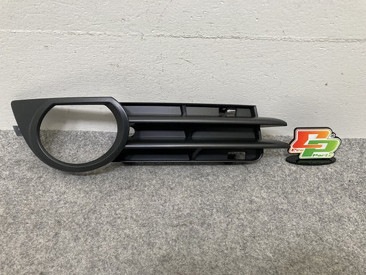 新品!A3 8P系 純正 右 フロント バンパー グリル 8P4 807 682B 8P4807682B 素地 アウディ(147292)