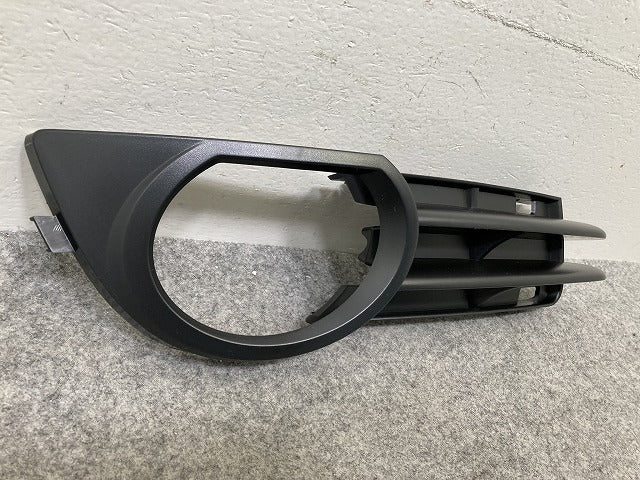 新品!A3 8P系 純正 右 フロント バンパー グリル 8P4 807 682B 8P4807682B 素地 アウディ(147295)