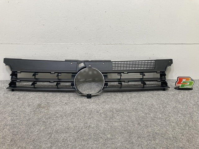 新品!ゴルフ4/GOLFⅣ 1J系 純正 フロント グリル/ラジエーターグリル 1J0853655/51 1J0853655G01C 素地 フォルクスワーゲン(147298)