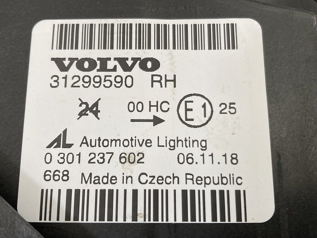 新品!S40/V50 純正 右 ヘッドライト/ランプ ハロゲン AL Automotive Lighting 31299590 31299590 ボルボ(147311)