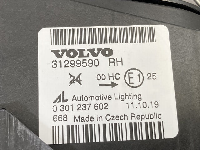 新品!S40/V50 純正 右 ヘッドライト/ランプ ハロゲン AL Automotive Lighting 31299590 31299590 ボルボ(147314)