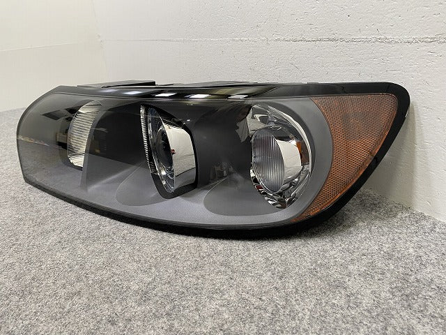 新品!V50 MB系 純正 左 ヘッドライト/ランプ ハロゲン AL Automotive Lighting 31335225 V31335225 ボルボ(147323)