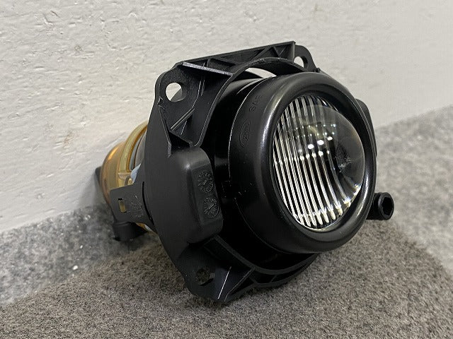 新品!X3 E83 純正 フォグランプ/フォグライト ハロゲン ZKW 623,01,000,02 63173416773 BMW(147326)