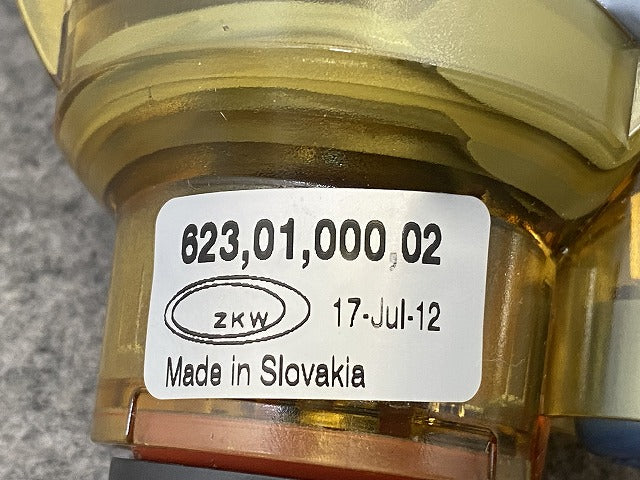 新品!X3 E83 純正 フォグランプ/フォグライト ハロゲン ZKW 623,01,000,02 63173416773 BMW(147326)