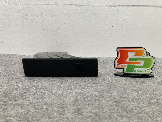 新品!5シリーズ E60/E61 純正 右  ドリンクホルダー 右ハンドル用 5145 7 063 104-04 51459125624 素地 BMW(147328)