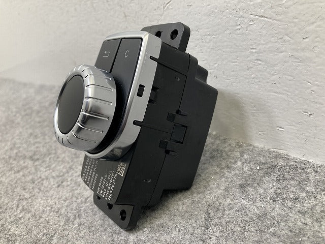 新品!Bクラス W246 純正  コントロールユニット A246 900 13 09 A24690013099107 素地 メルセデスベンツ(147354)