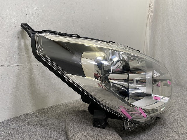 デイズ B21W 純正 右 ヘッドライト/ランプ ハロゲン レベライザー STANLEY W1047 26010-6A02F 日産(147360)