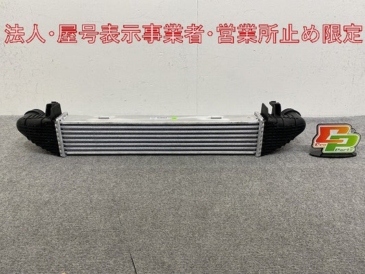 新品!Cクラス W204 純正  インタークーラー/チャージエアクーラー 84031012-001 CI359000P メルセデスベンツ(147364)