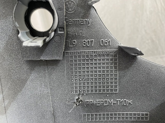 新品!トゥアレグ 7L系 純正 フロント スポイラー 7L9 807 061 7L9807059DGRU ピュアホワイト 0Q フォルクスワーゲン(147373)
