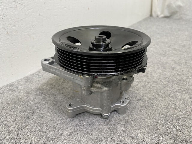 新品!CLSクラス AMG/W219/C219 純正  パワーステアリングポンプ/パワステポンプ/ハイドロポンプ 004 466 94 01 A0044669401(147389)