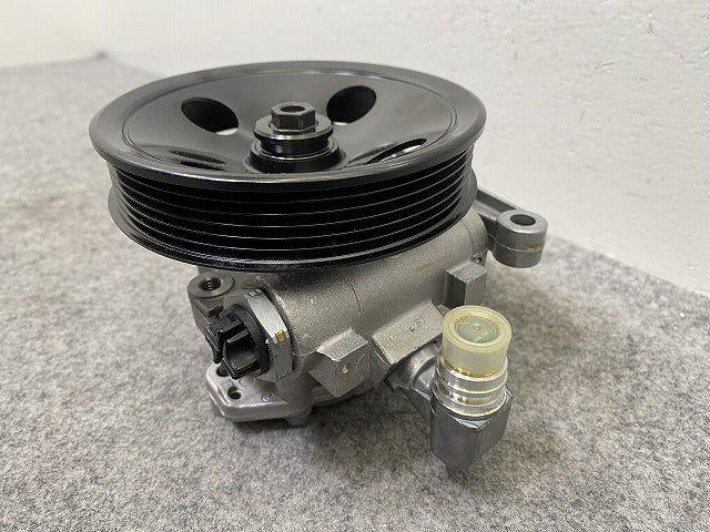 新品!CLSクラス AMG/W219/C219 純正  パワーステアリングポンプ/パワステポンプ/ハイドロポンプ 004 466 94 01 A0044669401(147389)